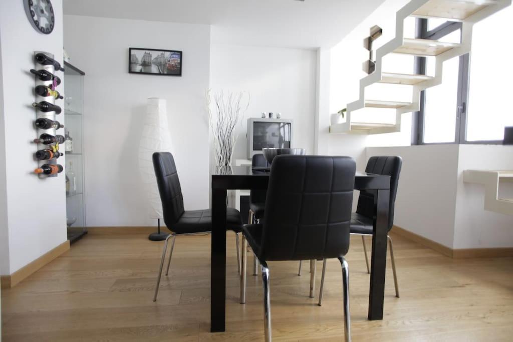 Apartment Modernity In Florence